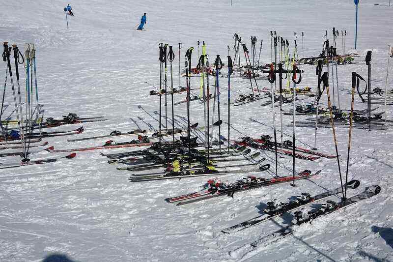 Narciarstwo dowolne - czym jest i na czym polega?