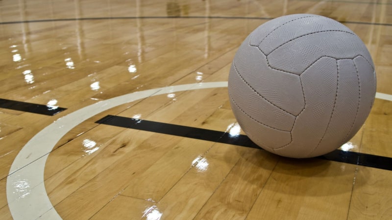 Gedetailleerde netbalregels: spelers, posities, tijd en spel